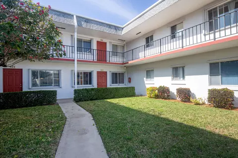 3320 Lake Osborne Dr #204, Lake Worth, FL 33461