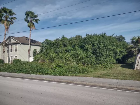 2743 SW Rosser Blvd, Port Saint Lucie, FL 34953