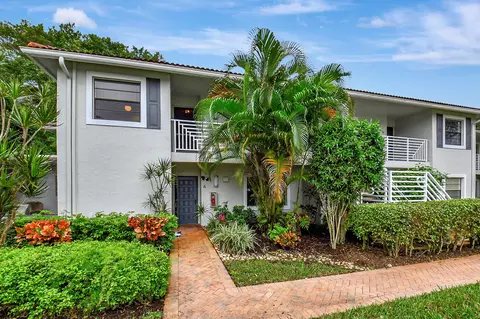 15 Southport Ln #B, Boynton Beach, FL 33436