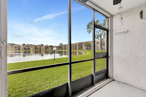 6309 Coral Lake Dr, Margate, FL 33063