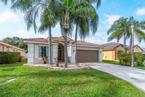 719 NW 48th Ave, Deerfield Beach, FL 33442