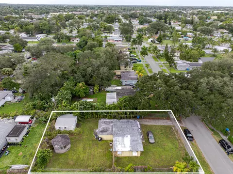 110 Miami Gardens Rd, West Park, FL 33023
