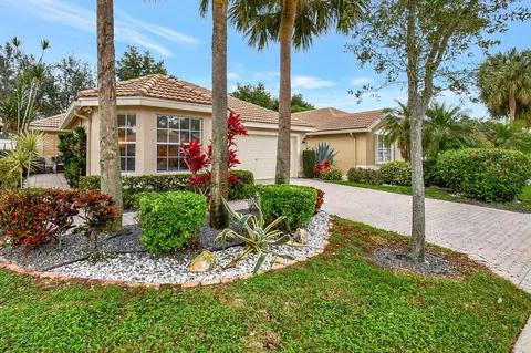 13158 La Sabina Dr, Delray Beach, FL 33446