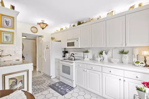 5180 E Sabal Palm Blvd #128, Tamarac, FL 33319