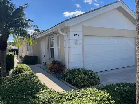 4178 Royal Oak Dr, Palm Beach Gardens, FL 33410