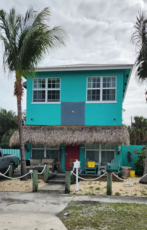 112 Mayfield Rd, Lantana, FL 33462