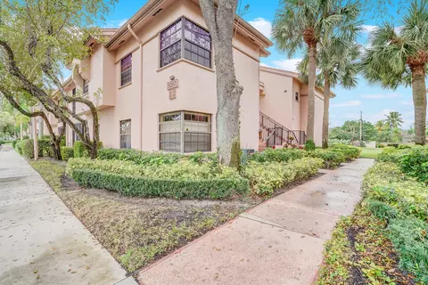 5267 Europa Dr #N, Boynton Beach, FL 33437