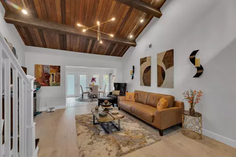 6789 Tiburon Cir, Boca Raton, FL 33433