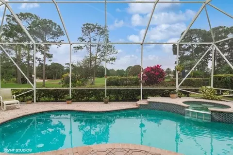 8020 Links Way, Port Saint Lucie, FL 34986