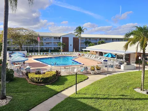 2453 NE 51st St #D-103, Fort Lauderdale, FL 33308