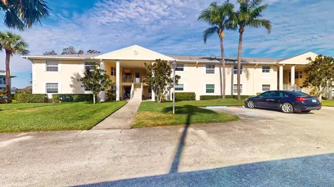 400 Grove Isle Cir #400, Vero Beach, FL 32962