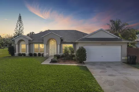 1826 SE North Buttonwood Dr, Port Saint Lucie, FL 34952