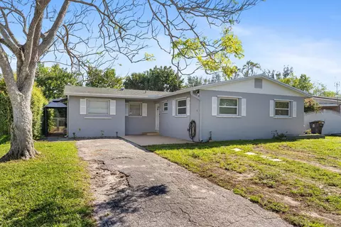 522 Caroline Ave, West Palm Beach, FL 33413