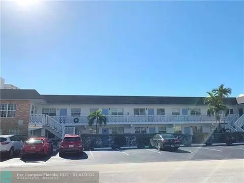3220 NE 10th St #2, Pompano Beach, FL 33062