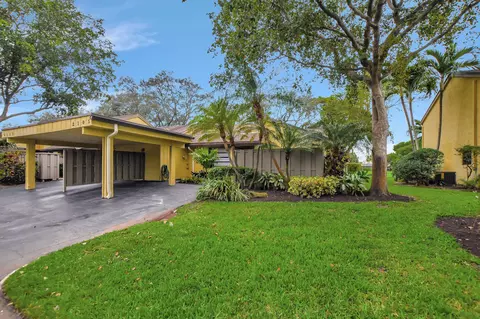 2105 Deer Creek Woodlands Way, Deerfield Beach, FL 33442