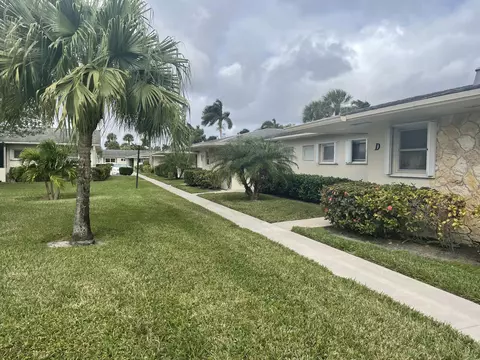 2715 Emory Dr E #E, West Palm Beach, FL 33415