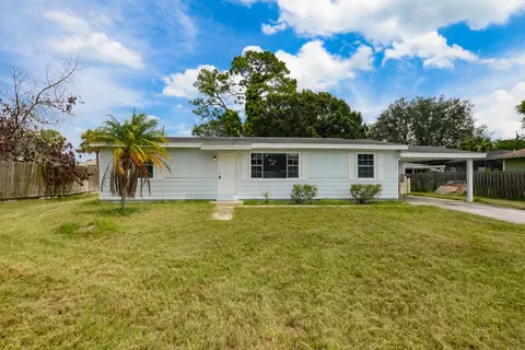 5614 Deleon Ave, Fort Pierce, FL 34951