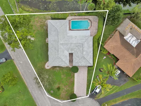 3840 NW 106th Dr, Coral Springs, FL 33065