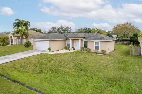 216 SEyerly Ave, Port Saint Lucie, FL 34983