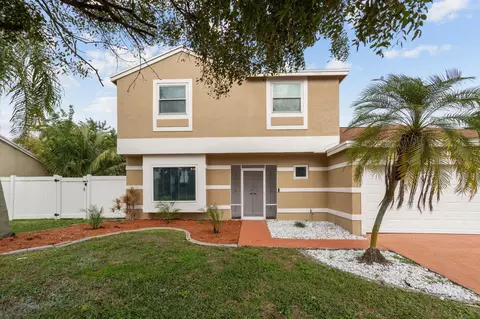 9917 Moss Pond Dr, Boca Raton, FL 33496