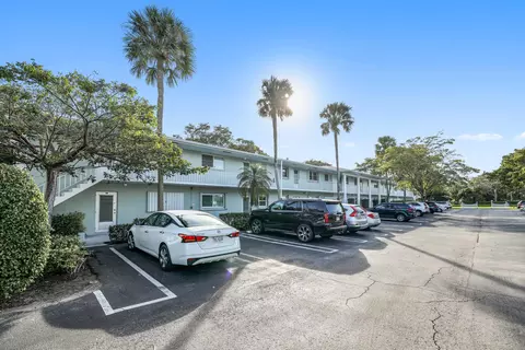 2360 SW 22nd Ave #402, Delray Beach, FL 33445