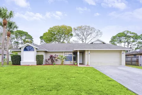 855 SE Polynesian Ave, Port Saint Lucie, FL 34983