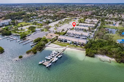 718 NE 20th Ln, Boynton Beach, FL 33435