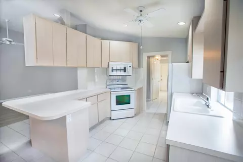 7759 SE Spicewood Cir, Hobe Sound, FL 33455