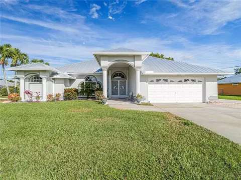 976 18th Pl SW, Vero Beach, FL 32962