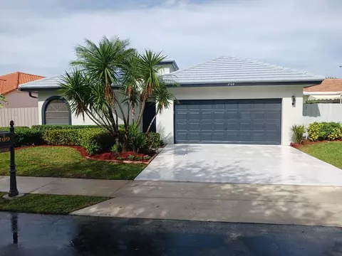 209 Citrus Trl, Boynton Beach, FL 33436