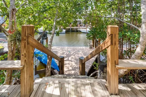 724 Mariners Way, Boynton Beach, FL 33435