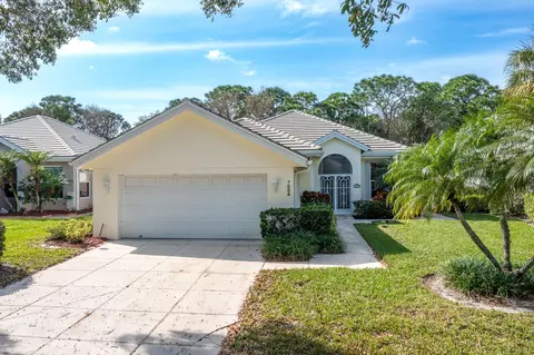 7554 SE Fiddlewood Ln, Hobe Sound, FL 33455