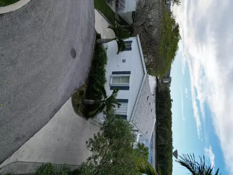 210 Mallard Dr #U, Briny Breezes, FL 33435