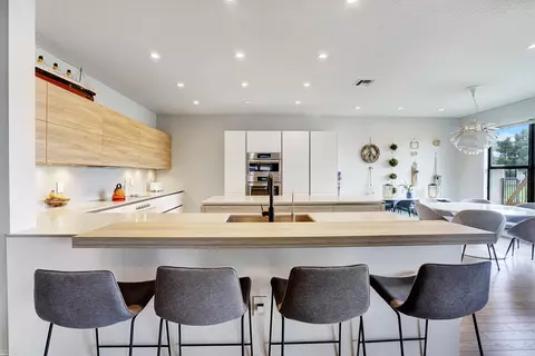 8070 Green Tourmaline Ter, Delray Beach, FL 33446