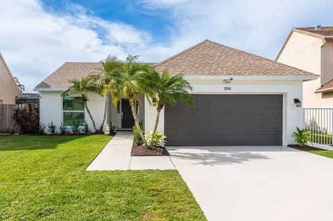 22552 Middletown Dr, Boca Raton, FL 33428
