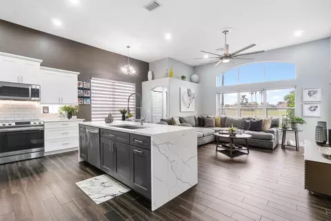 6374 Old Medinah Cir, Lake Worth, FL 33463
