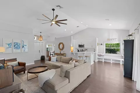 3730 Riverside Way, Delray Beach, FL 33445
