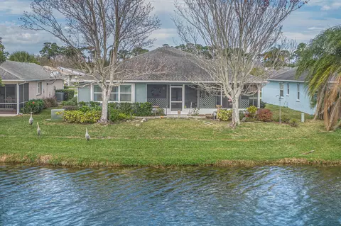 6686 Picante Cir, Fort Pierce, FL 34951