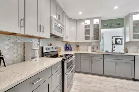 6351 Lasalle Rd, Delray Beach, FL 33484