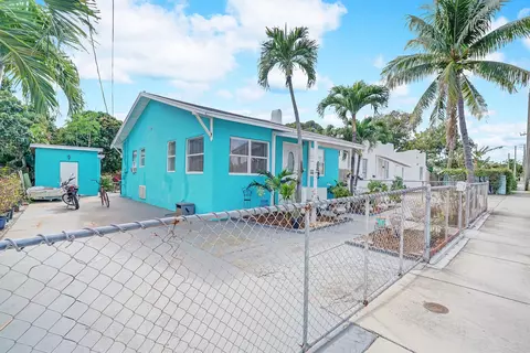 712 Nottingham Blvd, West Palm Beach, FL 33405