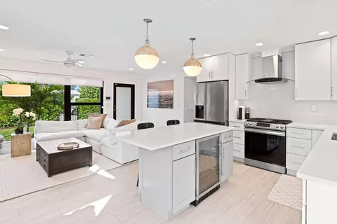 228 Gregory Pl, West Palm Beach, FL 33405
