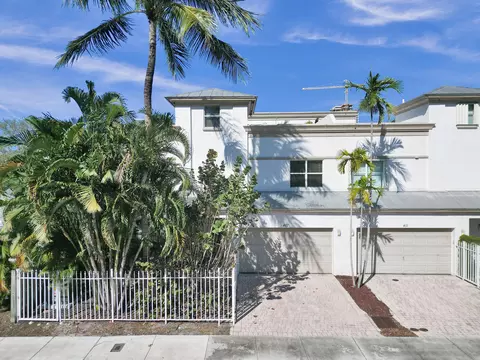 417 SW 8th St, Fort Lauderdale, FL 33315
