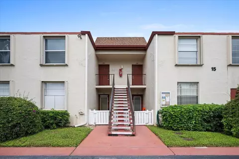 15 Willowbrook Ln #203, Delray Beach, FL 33446