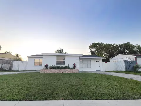 1621 SW 63rd Ave, North Lauderdale, FL 33068