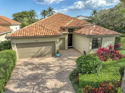 13732 Le Havre Dr, Palm Beach Gardens, FL 33410