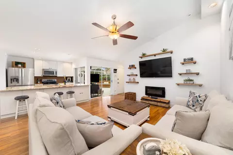 4504 Water Oak Ct, Palm Beach Gardens, FL 33410