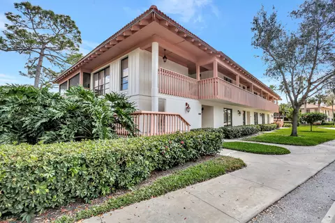 510 Brackenwood Pl, Palm Beach Gardens, FL 33418