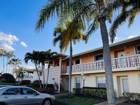 1420 NW 18th Ave #202, Delray Beach, FL 33445