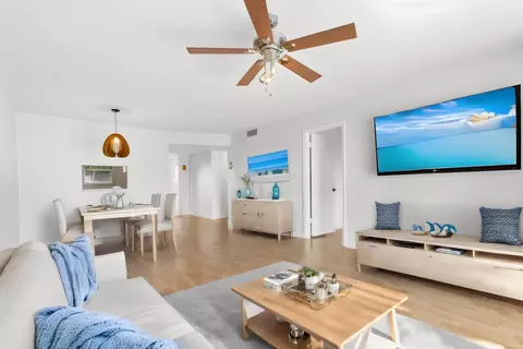 2901 Fiore Way #205, Delray Beach, FL 33445