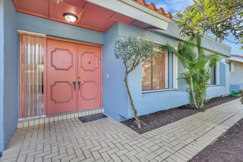 5740 Piping Rock Dr, Boynton Beach, FL 33437